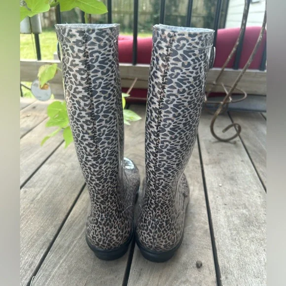 Ugg Women's Shaye Leopard Print Rain Boots Waterproof Outdoor Goulashes Size 10 - Picture 5 of 11